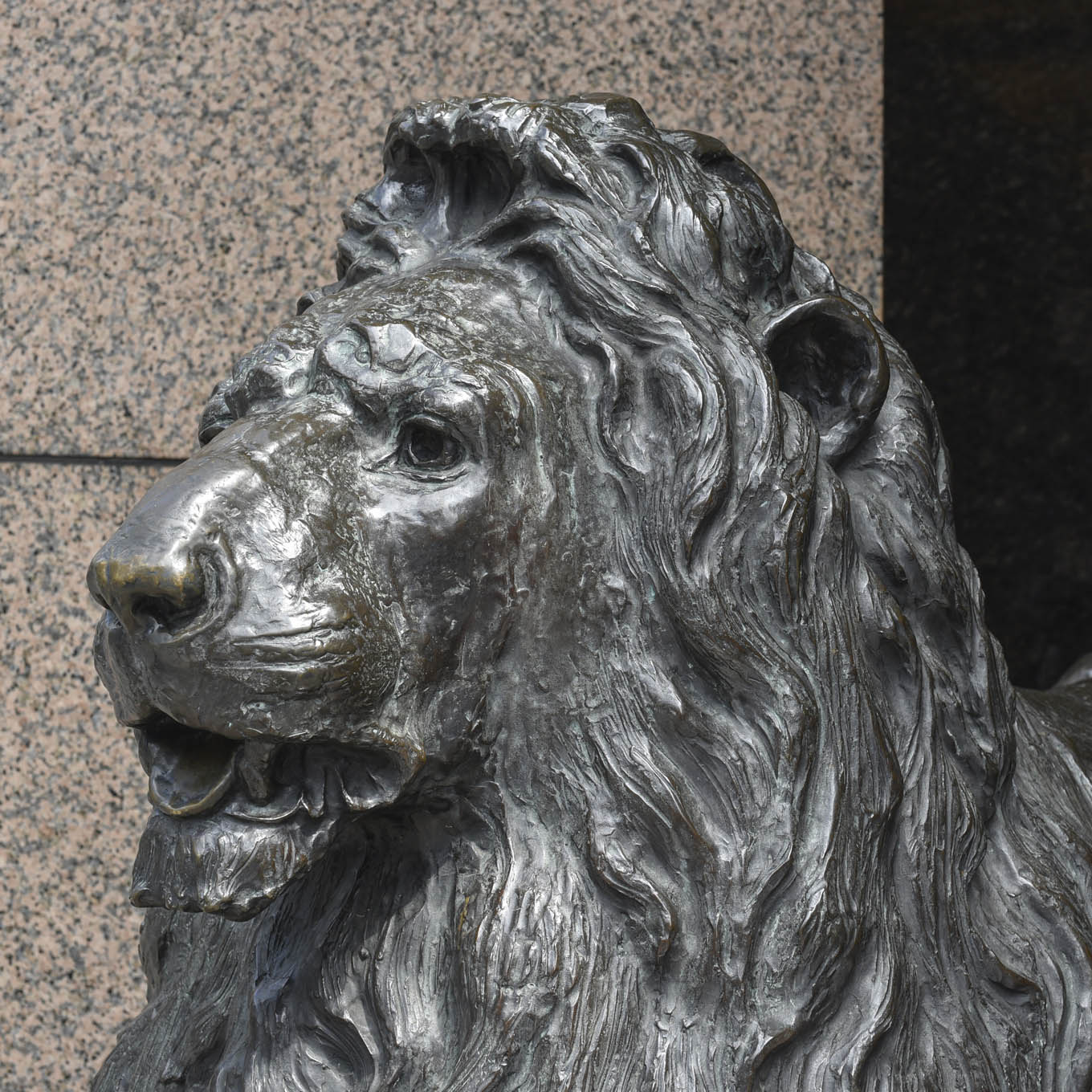 Lion Mitsukoshi Ginza