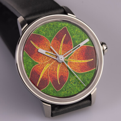 Émail grand feu cloisonné
/ Prix, hors taxes
CHF7'500.00