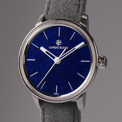 Vitreous enamel with pad printing
/ Price, excl. taxes CHF3'800.00 Color Spectrum blue