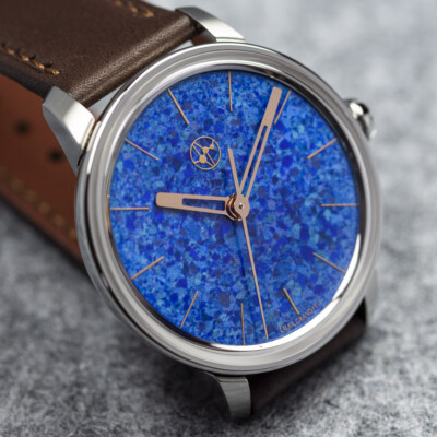 Vitreous enamel with pad printing
/ Price, excl. taxes
CHF3'600.00 Lundis Bleus Abstract