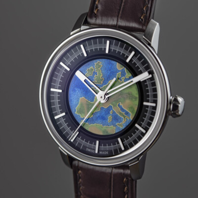 Émail grand feu cloisonné
/ Prix, hors taxes
CHF9'800.00